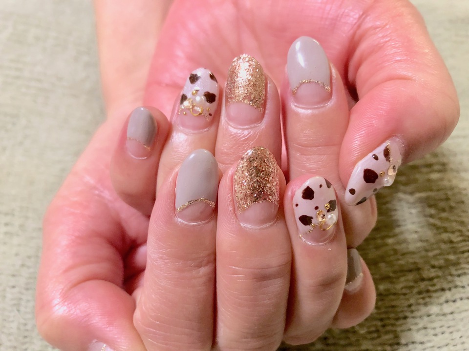 お上品 ダルメシアンネイル Niki Nail Blog Mili Hair Niki Hair Nail カフェ併設のおしゃれサロン 浜松